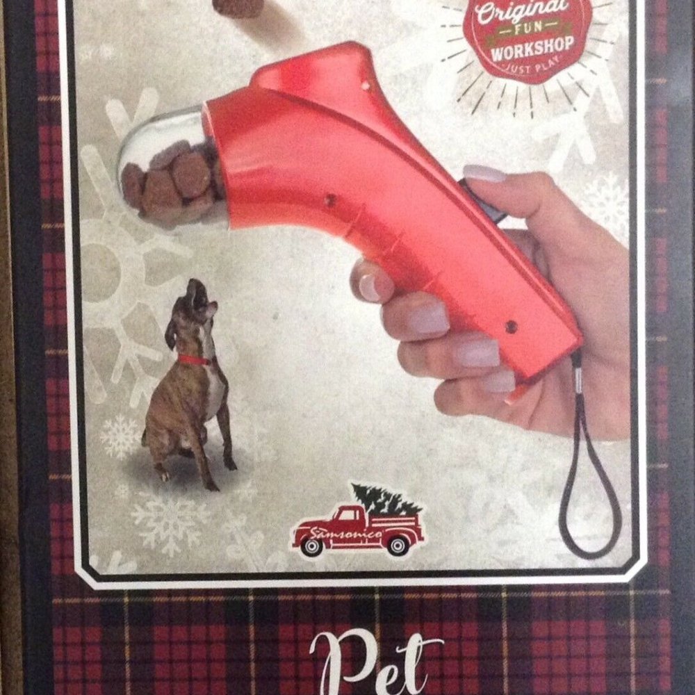 Pet Treat Launcher New In The Box, Red